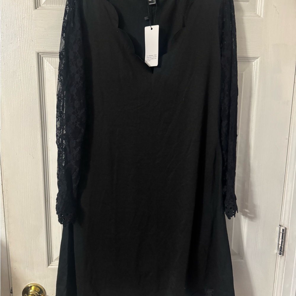 Stylish Black Dress with Lace Detail